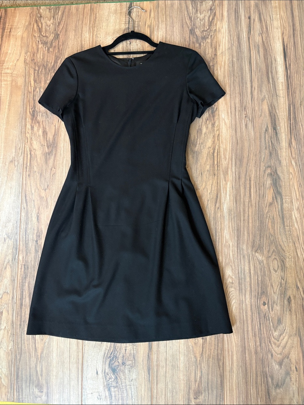 Theory Black Short-Sleeve Wool Mini Sheath Dress